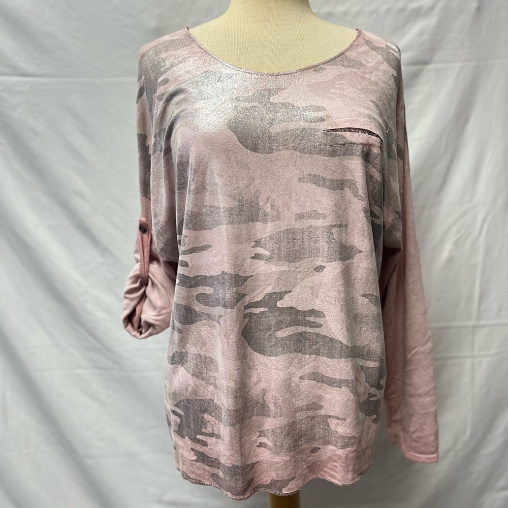 Light Pink Camo Long Sleeve Tee size L